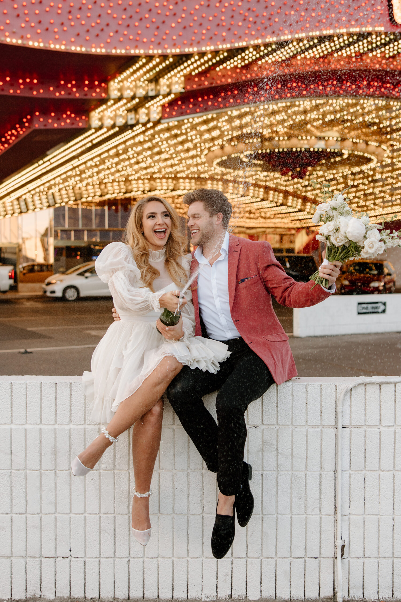 A Little White Chapel Las Vegas Elopement By Blaec Photo